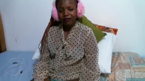 Vee online show from 04/21/26, 01:53