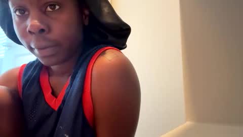 Snapshot of enchantressanon chatting on 02/06/26, 10:24 Enchantress online show from 02/06/26, 10:24