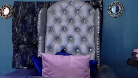 Snapshot of enchantressqueen chatting on 05/25/26, 12:44 EnchantressQueen online show from 05/25/26, 12:44