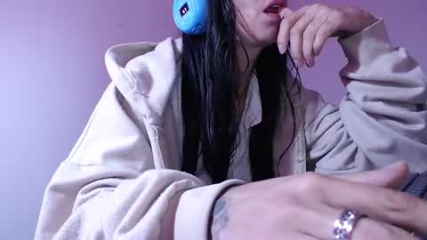 Snapshot of enchantressqueen chatting on 07/22/26, 12:19 EnchantressQueen online show from 07/22/26, 12:19