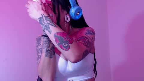Snapshot of enchantressqueen chatting on 07/30/26, 05:34 EnchantressQueen online show from 07/30/26, 05:34