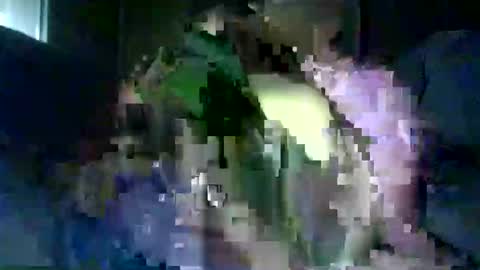 encormoi online show from 12/23/25, 08:01