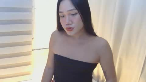 Snapshot of endless_lover22 chatting on 11/22/25, 12:04 sahara love online show from 11/22/25, 12:04