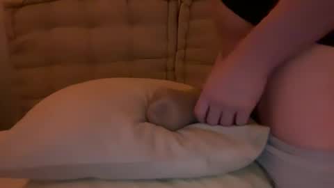 Snapshot of endlessslover chatting on 02/08/26, 10:57 Alan online show from 02/08/26, 10:57