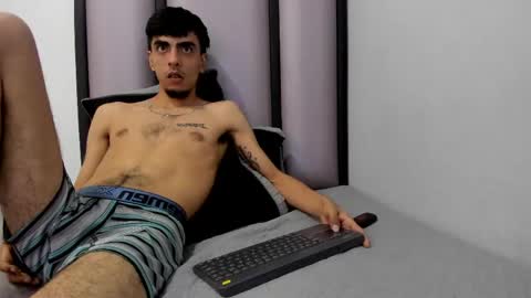 endrick_23 online show from 04/15/26, 03:30