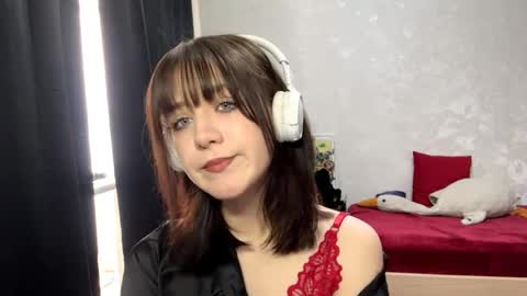 Snapshot of enedinahevia chatting on 04/04/26, 05:16 Margot online show from 04/04/26, 05:16