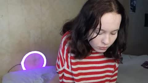 Missis And Mister Fox online show from 12/22/25, 12:46