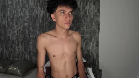 Salo online show from 04/24/26, 11:01