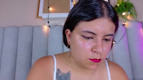 Snapshot of engelstone_ chatting on 10/21/25, 07:47 E N G E L online show from 10/21/25, 07:47