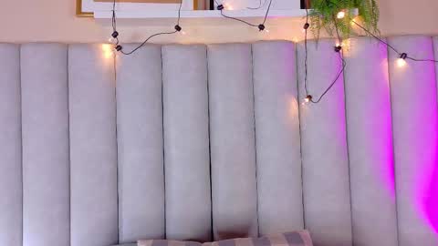 Snapshot of engelstone_ chatting on 10/22/25, 07:35 E N G E L online show from 10/22/25, 07:35