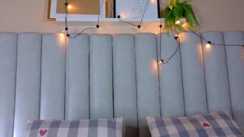 Snapshot of engelstone_ chatting on 10/29/25, 07:48 E N G E L online show from 10/29/25, 07:48