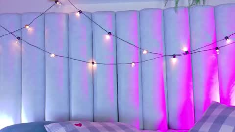 Snapshot of engelstone_ chatting on 12/03/25, 07:34 E N G E L online show from 12/03/25, 07:34