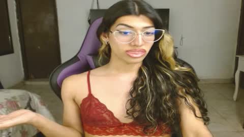 Snapshot of engiel_phoenix chatting on 01/27/25, 06:41 Engiel phoenix instagram engiel 13 online show from 01/27/25, 06:41