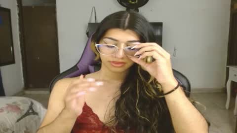 Snapshot of engiel_phoenix chatting on 02/04/25, 12:33 Engiel phoenix instagram engiel 13 online show from 02/04/25, 12:33