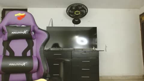 Snapshot of engiel_phoenix chatting on 02/07/25, 09:26 Engiel phoenix instagram engiel 13 online show from 02/07/25, 09:26