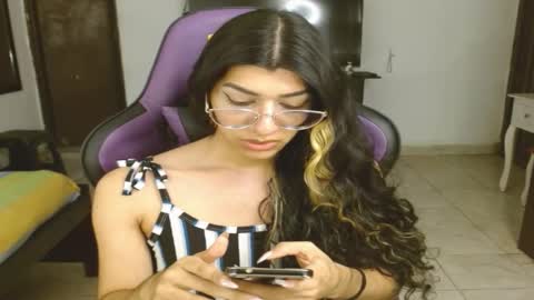 Snapshot of engiel_phoenix chatting on 02/13/25, 07:13 Engiel phoenix instagram engiel 13 online show from 02/13/25, 07:13