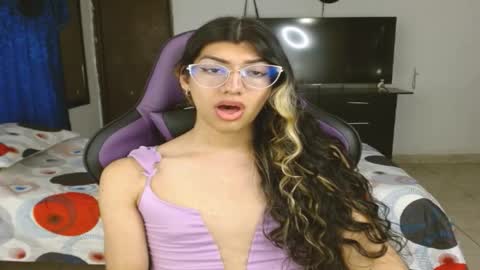 Snapshot of engiel_phoenix chatting on 02/19/25, 02:34 Engiel phoenix instagram engiel 13 online show from 02/19/25, 02:34