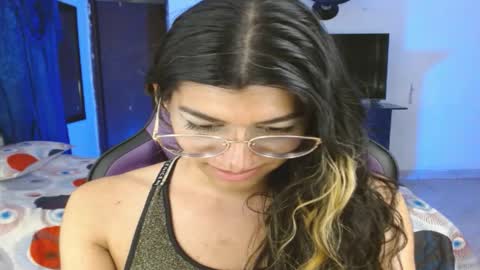 Snapshot of engiel_phoenix chatting on 03/11/25, 09:45 Engiel phoenix instagram engiel 13 online show from 03/11/25, 09:45