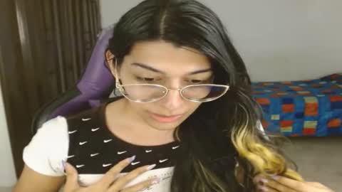 Snapshot of engiel_phoenix chatting on 10/09/25, 03:04 Engiel phoenix instagram engiel 13 online show from 10/09/25, 03:04