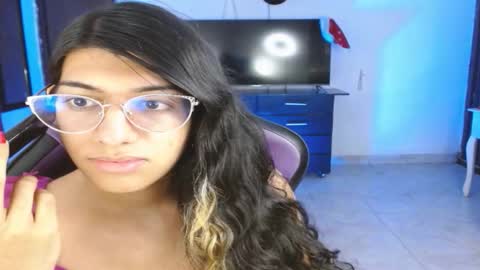 Engiel phoenix instagram engiel 13 online show from 12/15/25, 09:41