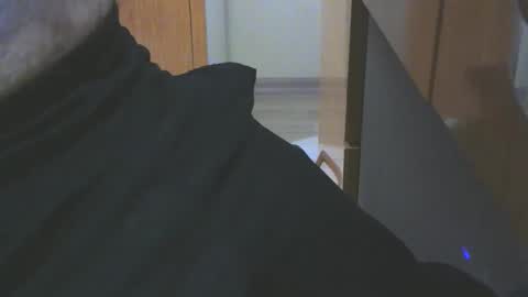 engin_83 online show from 11/16/25, 12:49