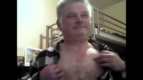 englishguysurrey online show from 03/06/25, 06:16