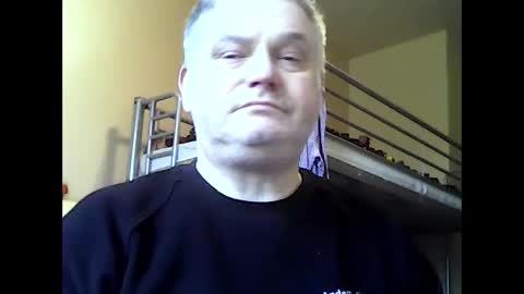 Snapshot of englishguysurrey chatting on 02/10/26, 11:14 englishguysurrey online show from 02/10/26, 11:14