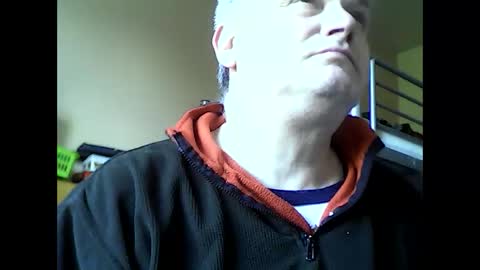Snapshot of englishguysurrey chatting on 04/13/26, 09:59 englishguysurrey online show from 04/13/26, 09:59