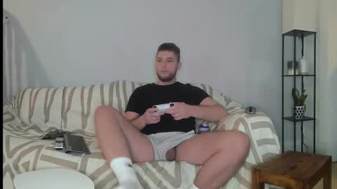 Snapshot of englishladxxx chatting on 12/28/24, 12:47 Englishladxxx online show from 12/28/24, 12:47