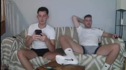 Snapshot of englishladxxx chatting on 09/18/25, 08:33 Englishladxxx online show from 09/18/25, 08:33