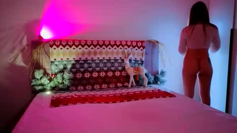 enjoyeverymoment_ online show from 12/20/25, 07:10