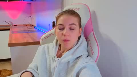 enjoyeverymoment_ online show from 03/23/26, 07:07