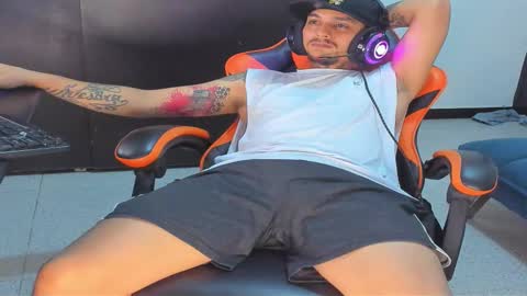 enjoymycock99 online show from 11/18/25, 05:45