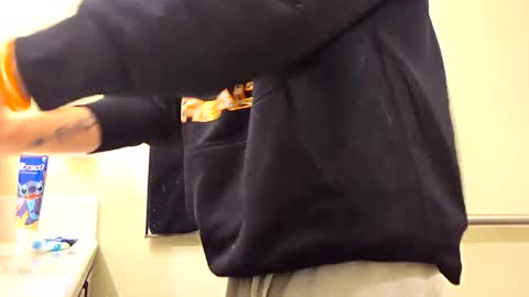 Snapshot of enjoywatching1793 chatting on 09/13/25, 08:03 enjoywatching1793 online show from 09/13/25, 08:03