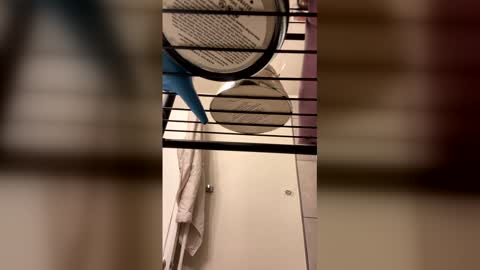 Snapshot of enjoyyoself chatting on 03/20/26, 06:29 enjoyyoself online show from 03/20/26, 06:29