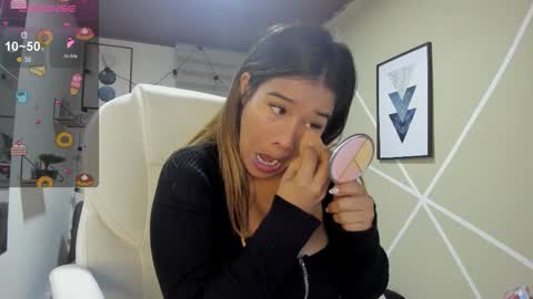 Snapshot of enma_clark chatting on 10/26/25, 04:18 Enma clark online show from 10/26/25, 04:18