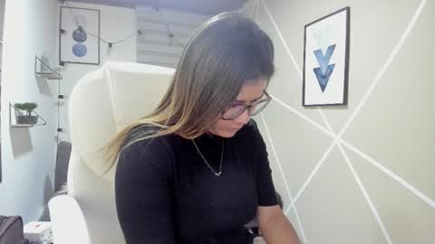 Snapshot of enma_clark chatting on 11/11/25, 03:39 Enma clark online show from 11/11/25, 03:39