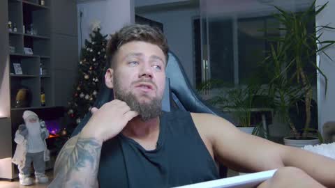 Erik online show from 01/04/25, 06:40