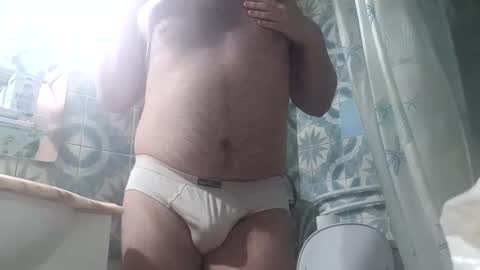 enrique696912345 online show from 04/05/26, 01:03