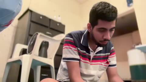 Snapshot of enriquegc197 chatting on 01/12/25, 06:27 Enriquegc197 online show from 01/12/25, 06:27