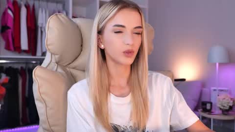 entya online show from 10/01/25, 06:41