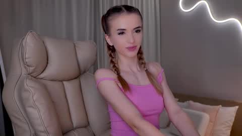 Snapshot of entya chatting on 02/09/26, 07:34 entya online show from 02/09/26, 07:34