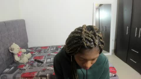 Angela online show from 10/30/25, 01:18