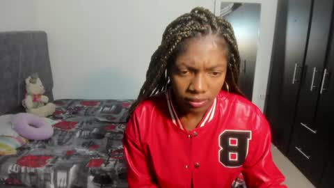 Angela online show from 11/02/25, 12:24