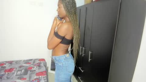 Angela online show from 11/03/25, 07:04