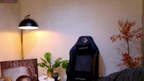 enzo_steel online show from 02/12/26, 06:25