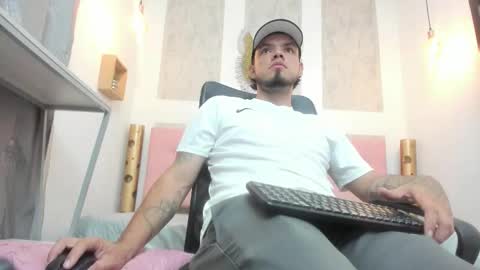    online show from 01/07/26, 06:49