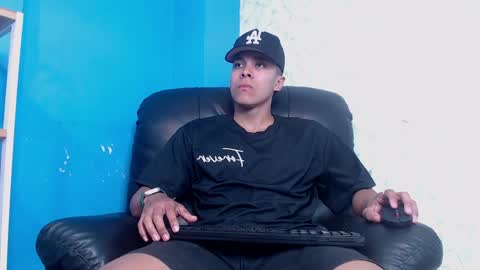 Enzo online show from 04/17/26, 09:29