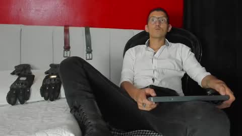 Enzo Pratt online show from 03/06/25, 03:35