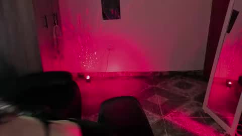 Leyla online show from 03/19/26, 03:54